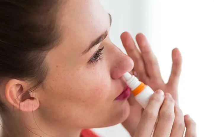 Neusreiniging na rhinoplastiek